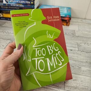 TOO BIG TO MISS An Odelia Grey‎ Mystery Sue Ann Jaffarian Trade Paperback 2006